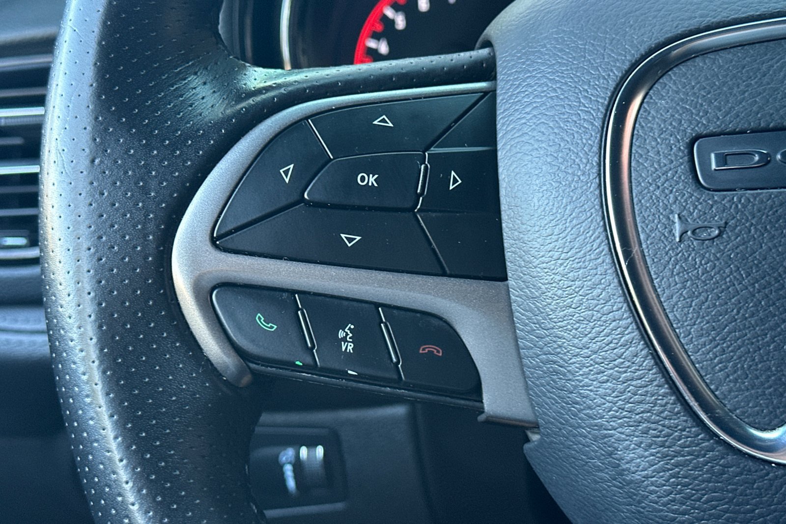 Used 2023 Dodge Durango SXT Launch Edition RWD image 37