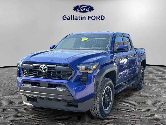 Used 2025 Toyota Tacoma TRD Off-Road image 1