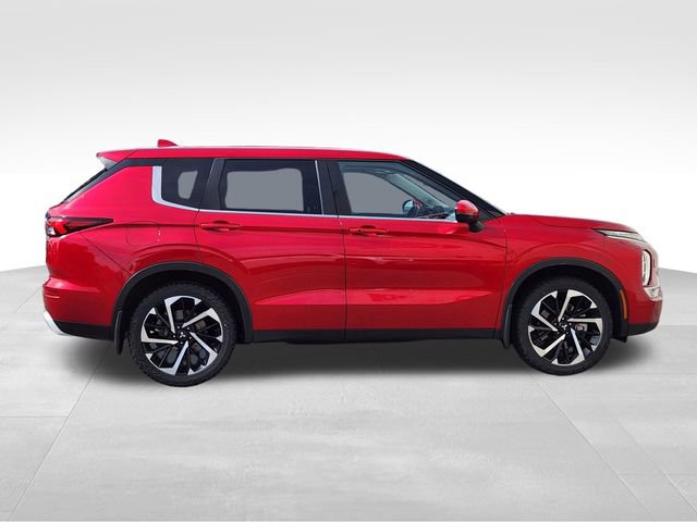 Used 2023 Mitsubishi Outlander SE AWD/4WD image 10