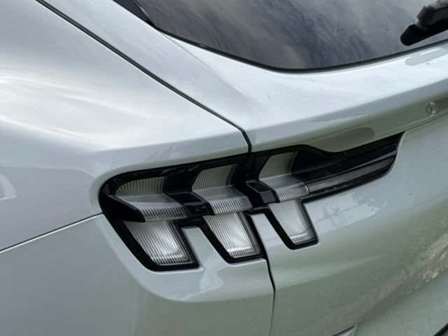 Certified 2023 Ford Mustang Mach-E Premium AWD/4WD image 7