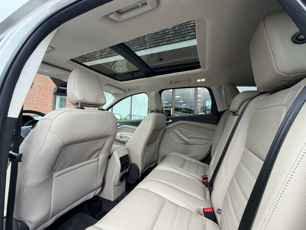 Certified 2019 Ford Escape Titanium AWD/4WD image 12
