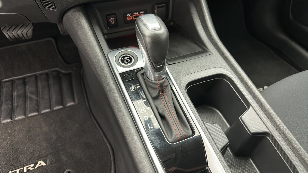Used 2025 Nissan Sentra SR FWD image 21
