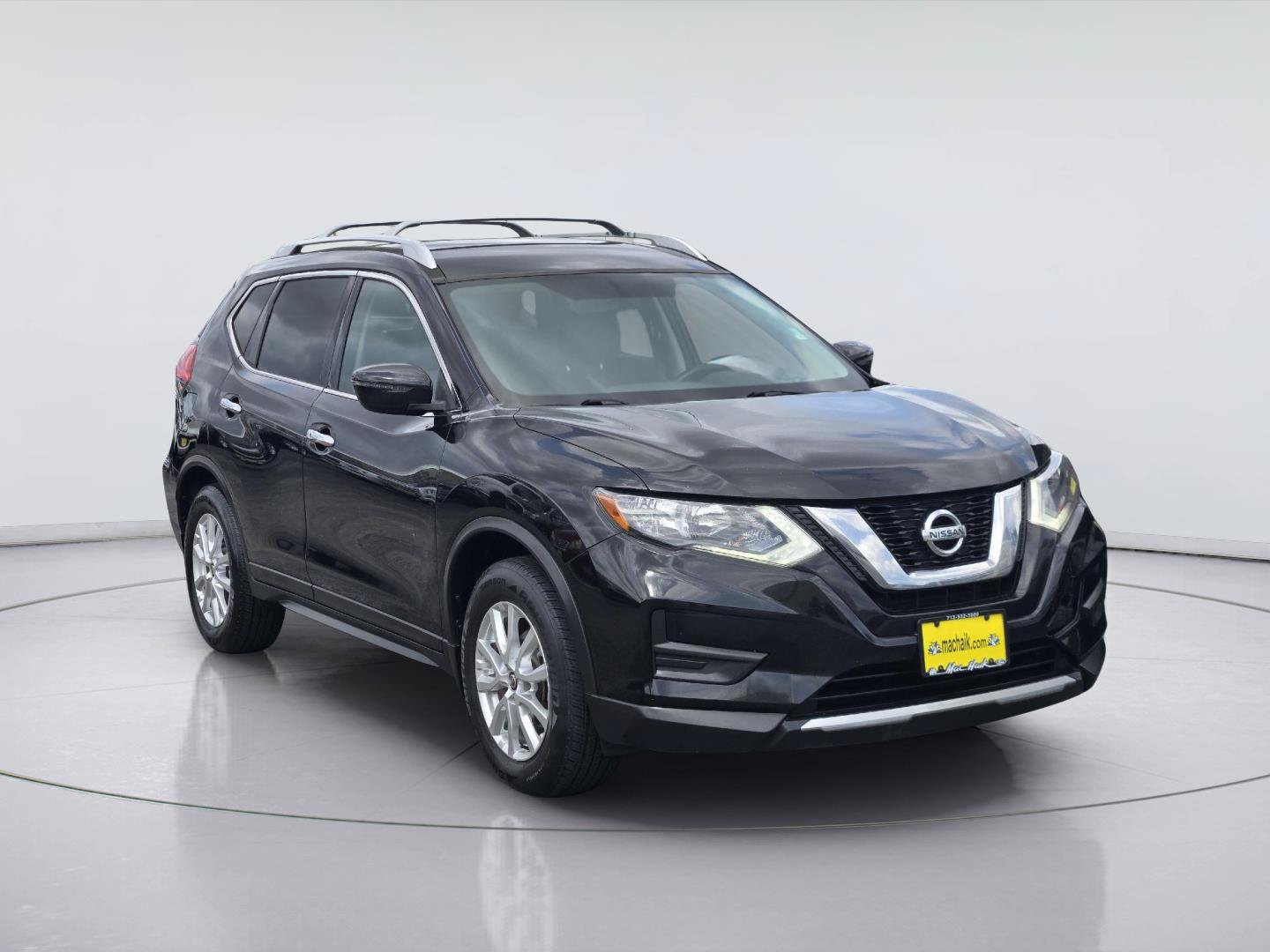 Used 2017 Nissan Rogue SV FWD image 3