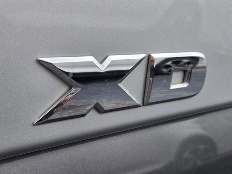 Used 2019 Nissan Titan PRO-4X w/ Pro-4x Convenience Package image 6