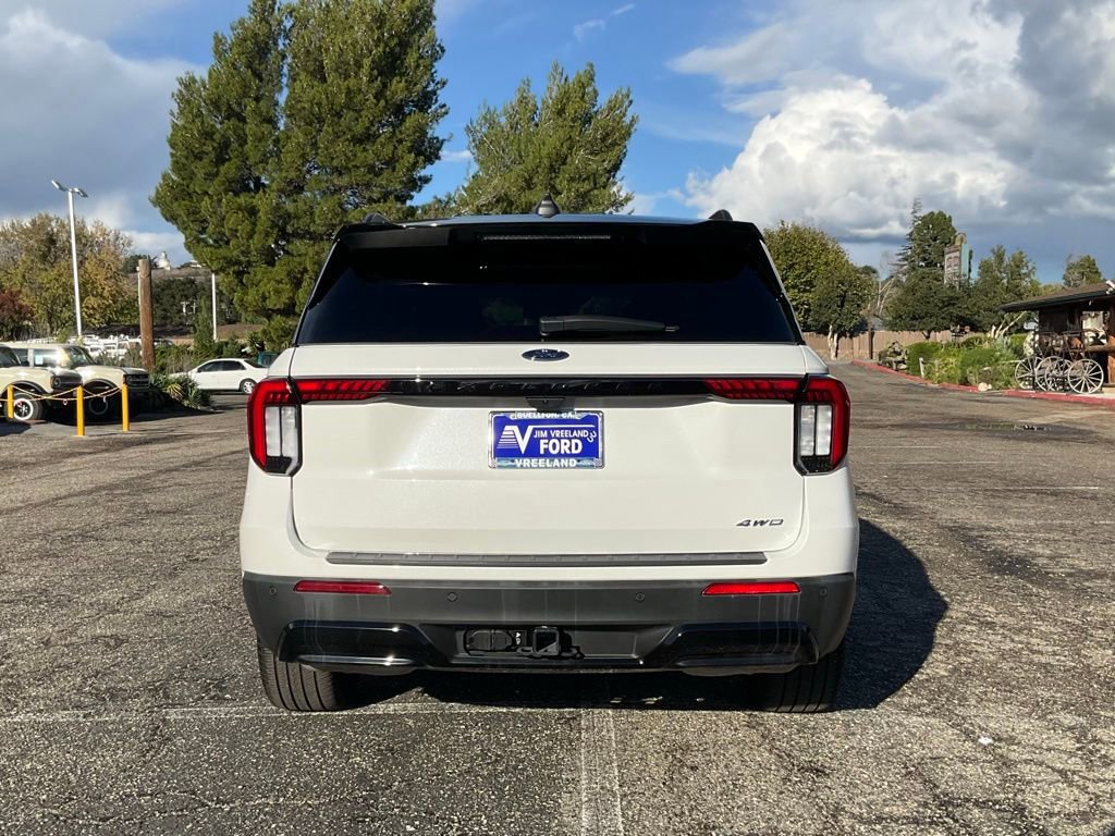 Certified 2025 Ford Explorer ST-Line w/ Premium Package image 5