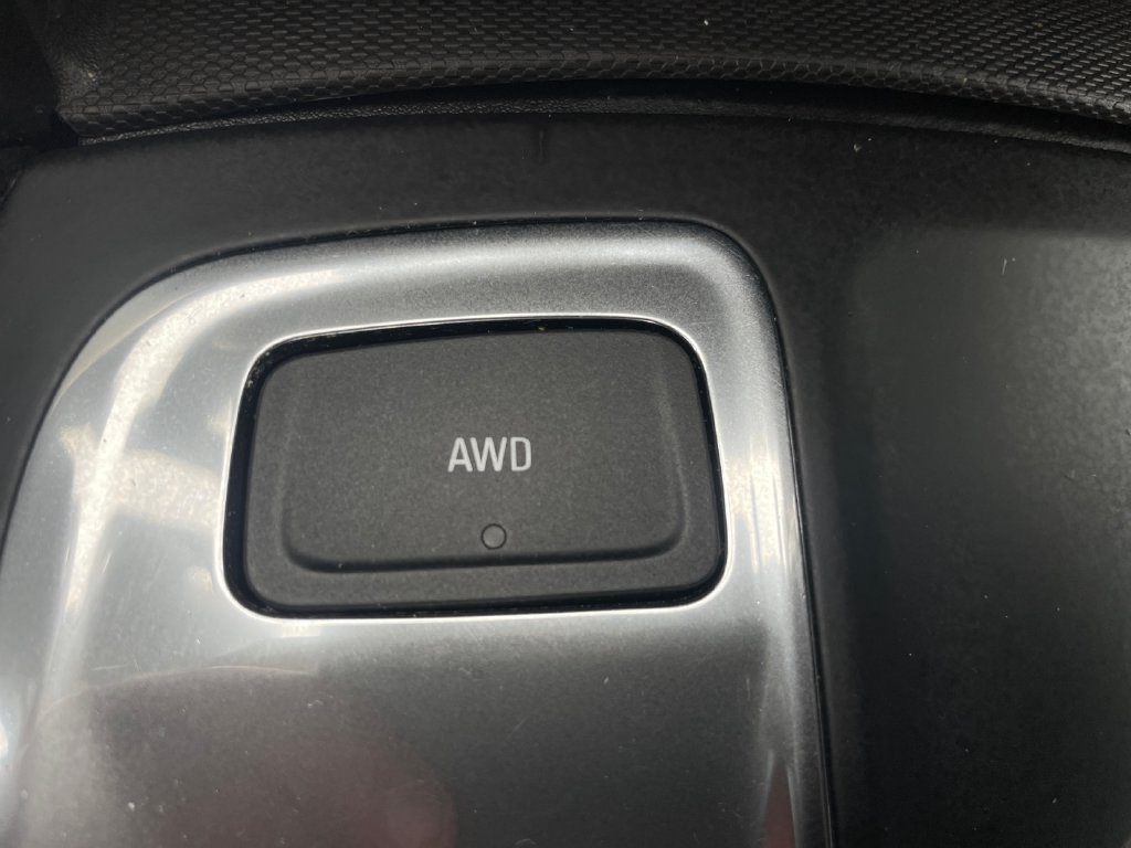 Used 2018 Chevrolet Equinox LT AWD/4WD image 41
