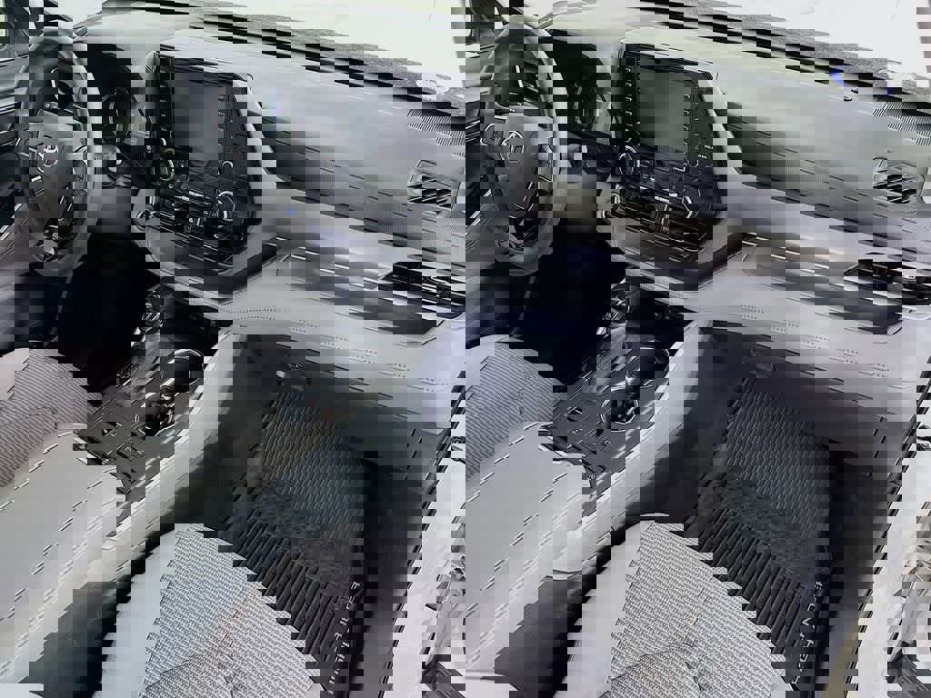 Used 2020 Toyota Highlander L image 32