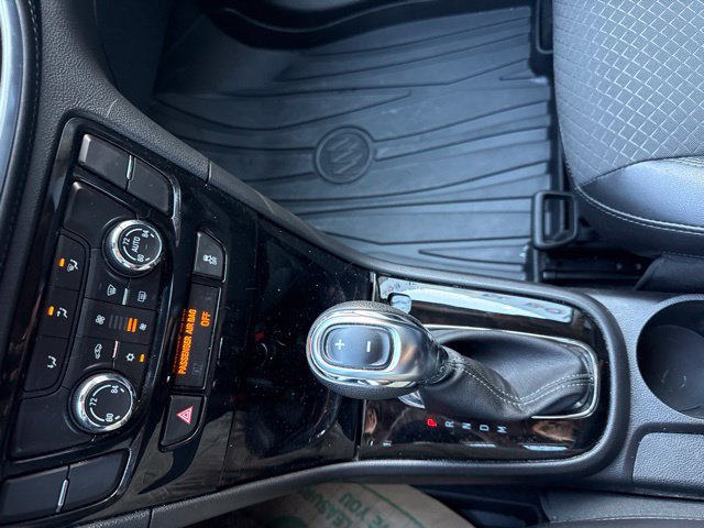 Used 2019 Buick Encore Sport Touring AWD/4WD image 24