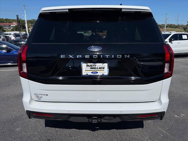 Certified 2025 Ford Expedition Active AWD/4WD image 6