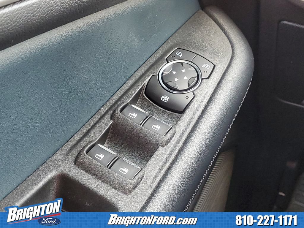 Certified 2024 Ford Edge SEL w/ Sport Appearance Package AWD/4WD image 17