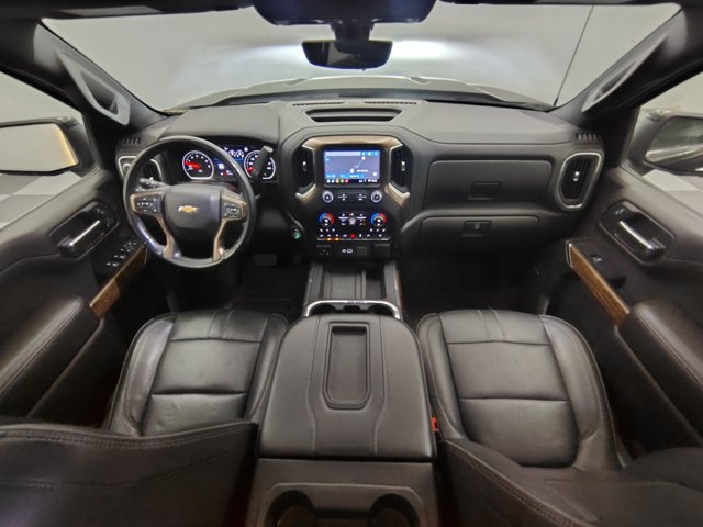 Used 2019 Chevrolet Silverado 1500 High Country w/ Technology Package AWD/4WD image 2