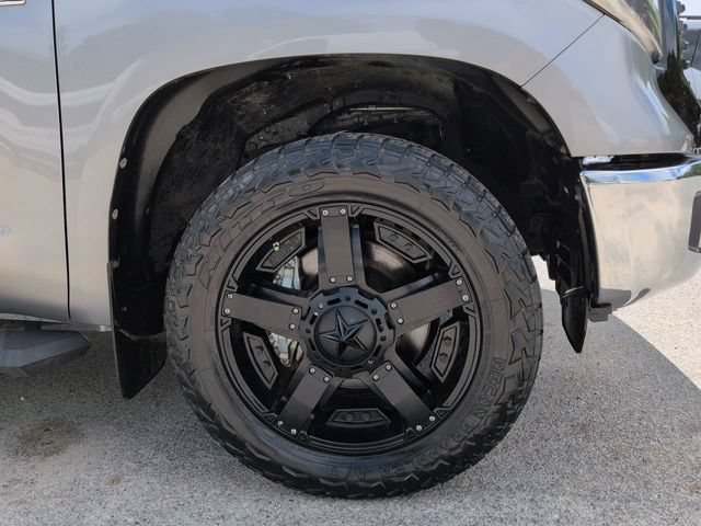 Used 2018 Toyota Tundra SR5 w/ SR5 Upgrade Package RWD image 12