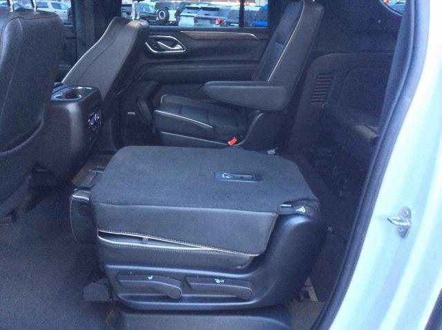 Used 2023 Chevrolet Suburban Premier image 36