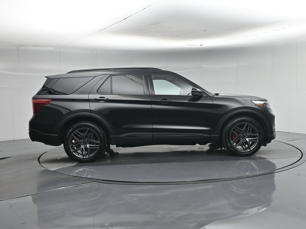 Certified 2023 Ford Explorer ST w/ Equipment Group 401A AWD/4WD image 34