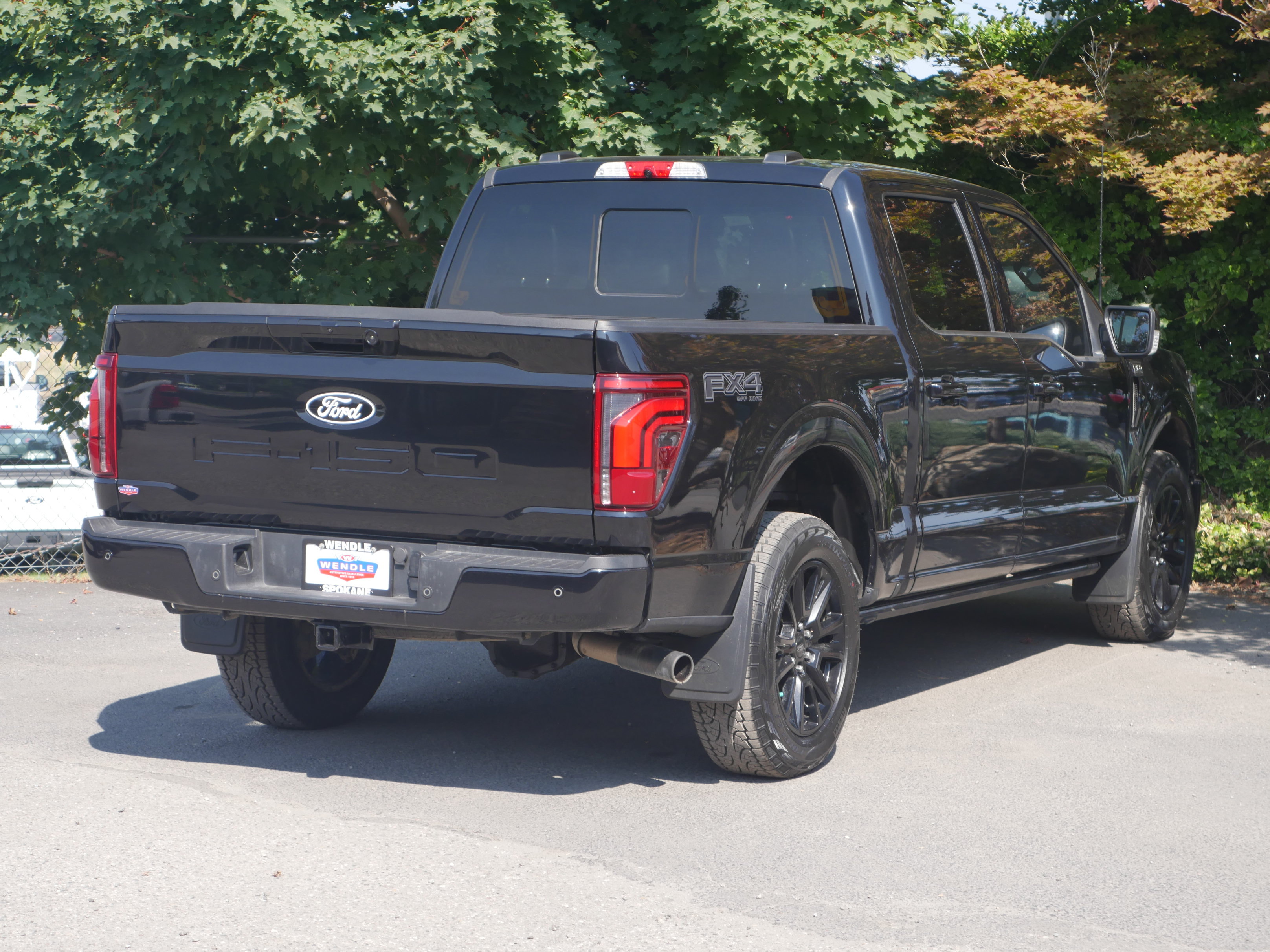 Certified 2024 Ford F150 Platinum w/ FX4 Off-Road Package AWD/4WD image 30