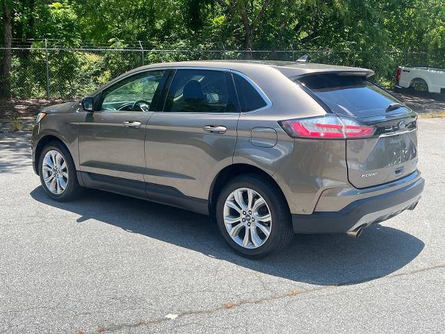 Certified 2019 Ford Edge Titanium w/ Equipment Group 301A FWD image 4