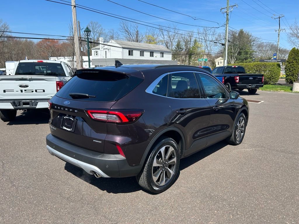 Certified 2023 Ford Escape Platinum image 3