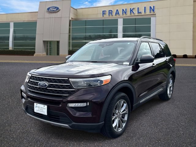 Certified 2022 Ford Explorer XLT w/ Equipment Group 202A RWD image 3