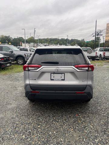 Used 2022 Toyota RAV4 XLE AWD/4WD image 6