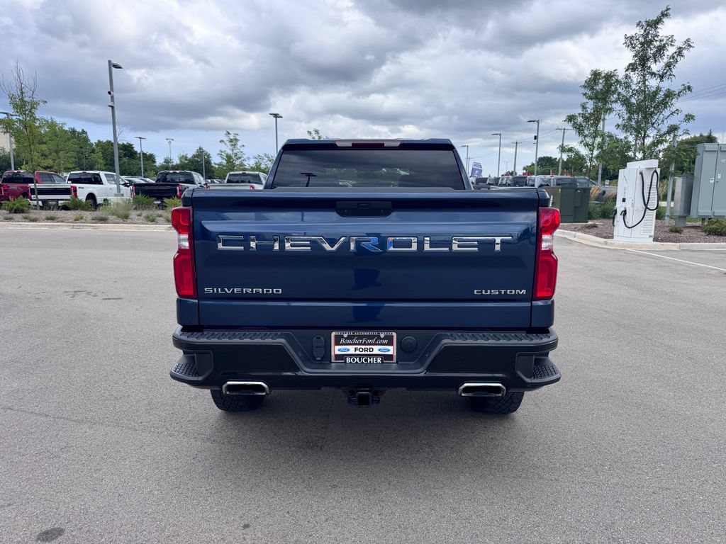 Used 2021 Chevrolet Silverado 1500 Custom Trail Boss w/ Safety Confidence Package AWD/4WD image 7