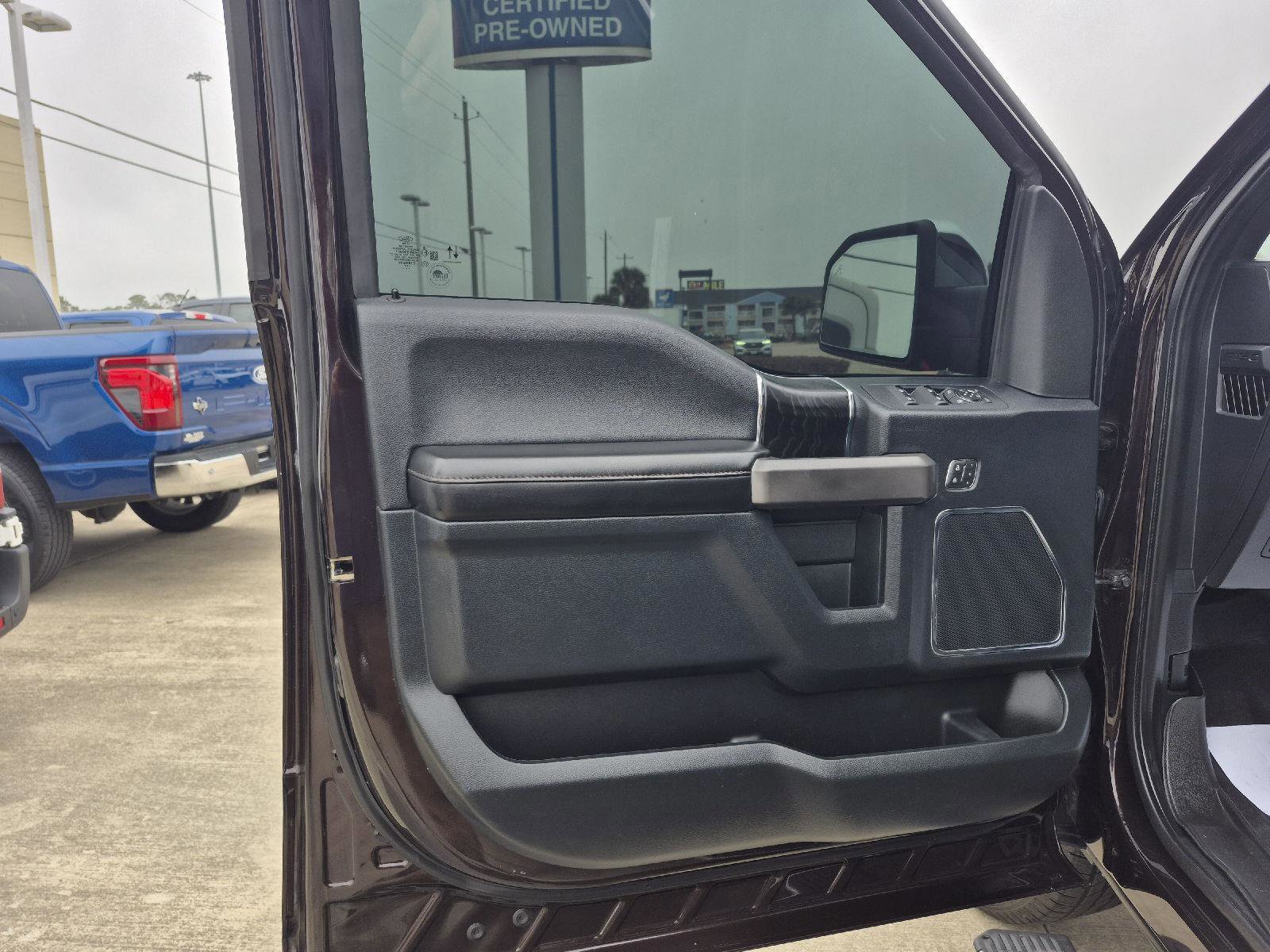 Certified 2020 Ford F150 Platinum w/ Equipment Group 701A Luxury image 13