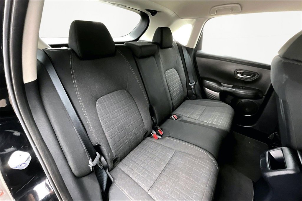 Used 2025 Honda HR-V LX image 27