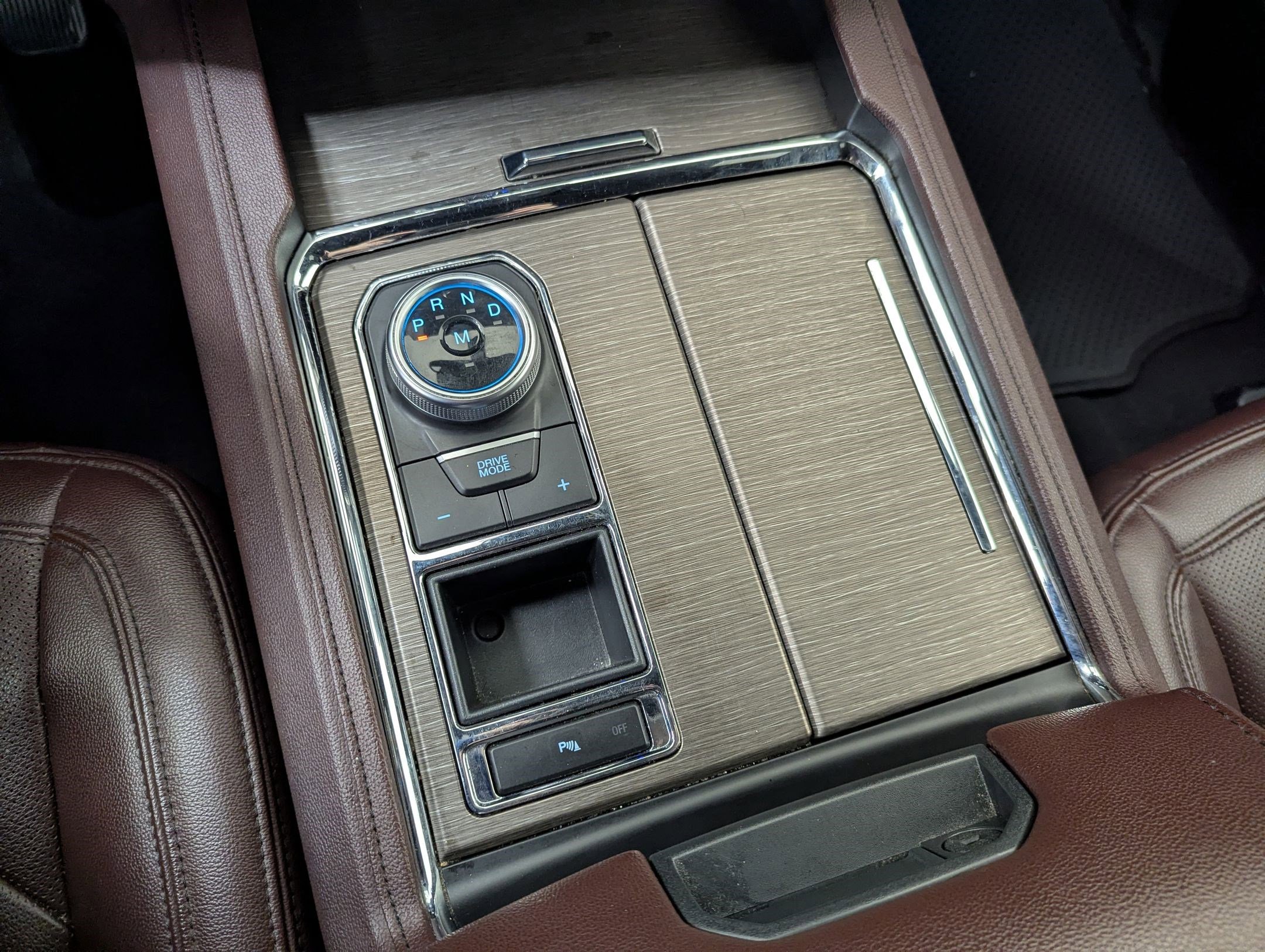 Certified 2024 Ford Expedition Limited image 15