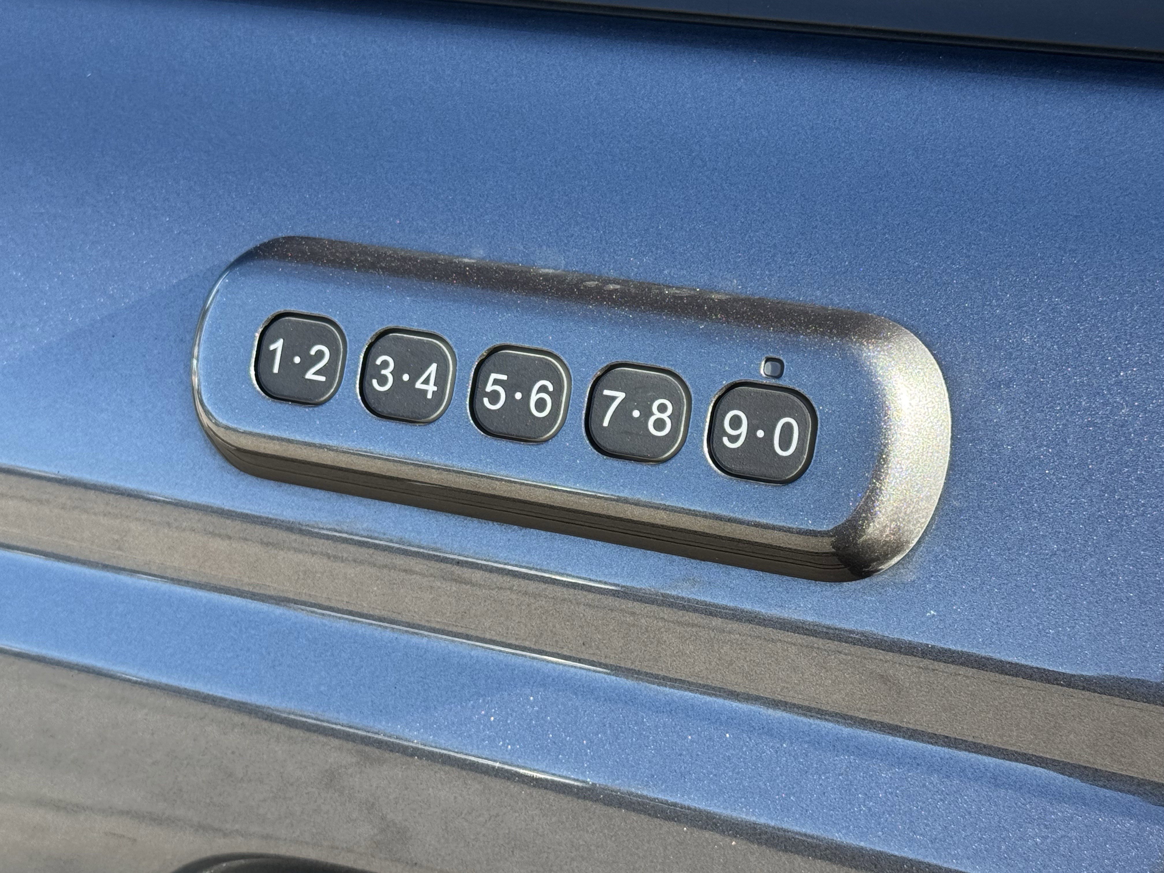 Certified 2023 Ford Bronco Wildtrak image 14