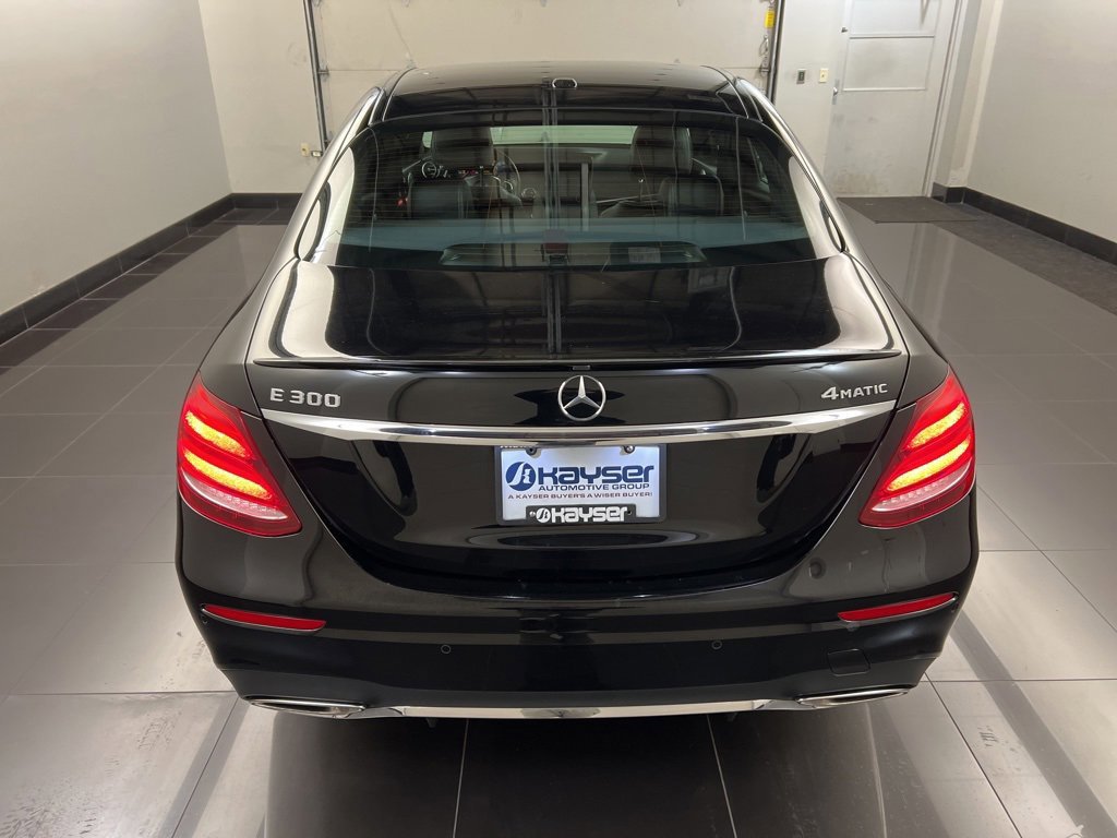 Used 2018 Mercedes-Benz E 300 E 300 image 3