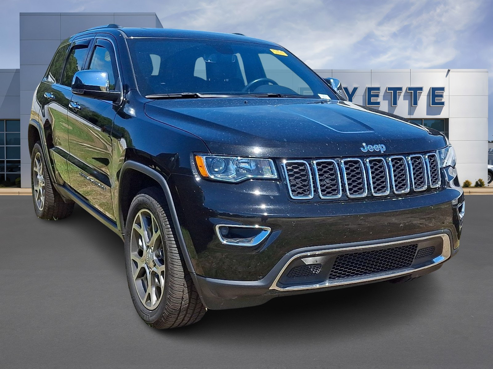 Used 2021 Jeep Grand Cherokee Limited w/ Trailer Tow Group IV
