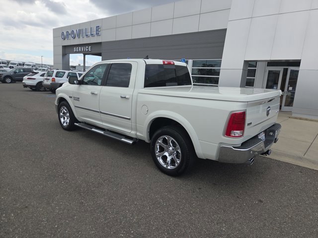 Used 2017 RAM 1500 Laramie w/ Convenience Group AWD/4WD image 3