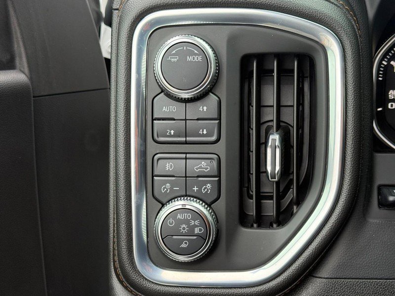 Used 2021 GMC Sierra 1500 AT4 w/ AT4 Premium Package image 27