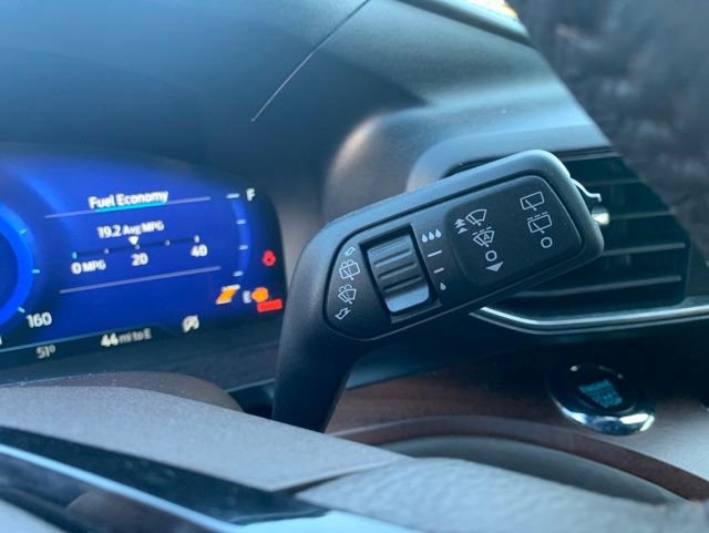 Certified 2024 Ford Explorer King Ranch w/ Technology Package AWD/4WD image 31