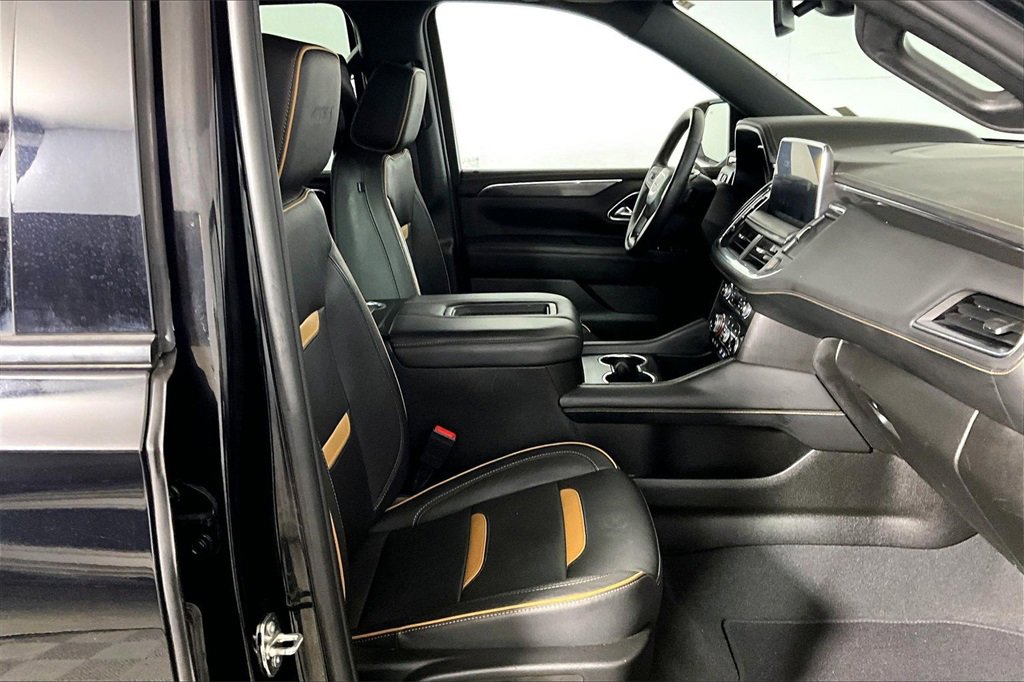 Used 2023 GMC Yukon AT4 w/ AT4 Premium Plus Package image 6