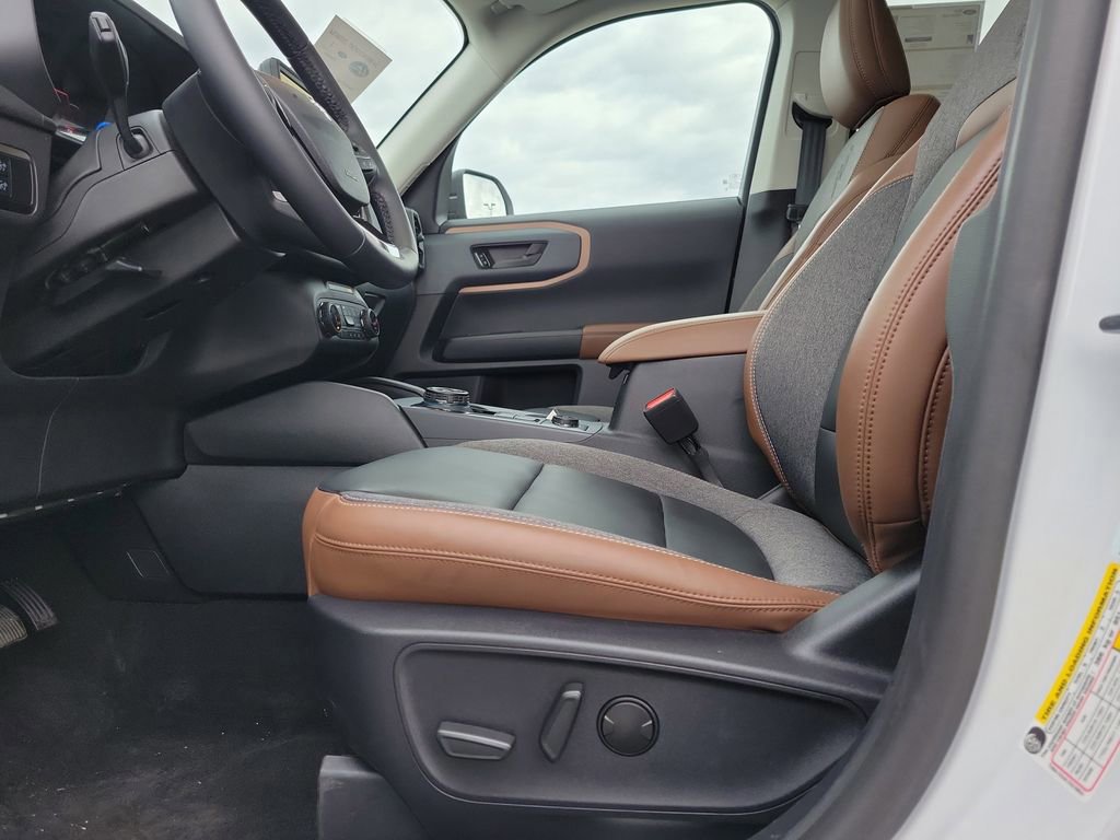 Certified 2024 Ford Bronco Sport Outer Banks w/ Tech Package image 17