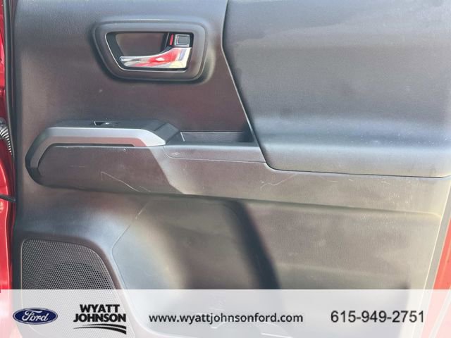 Used 2021 Toyota Tacoma TRD Off-Road w/ Technology Package AWD/4WD image 21