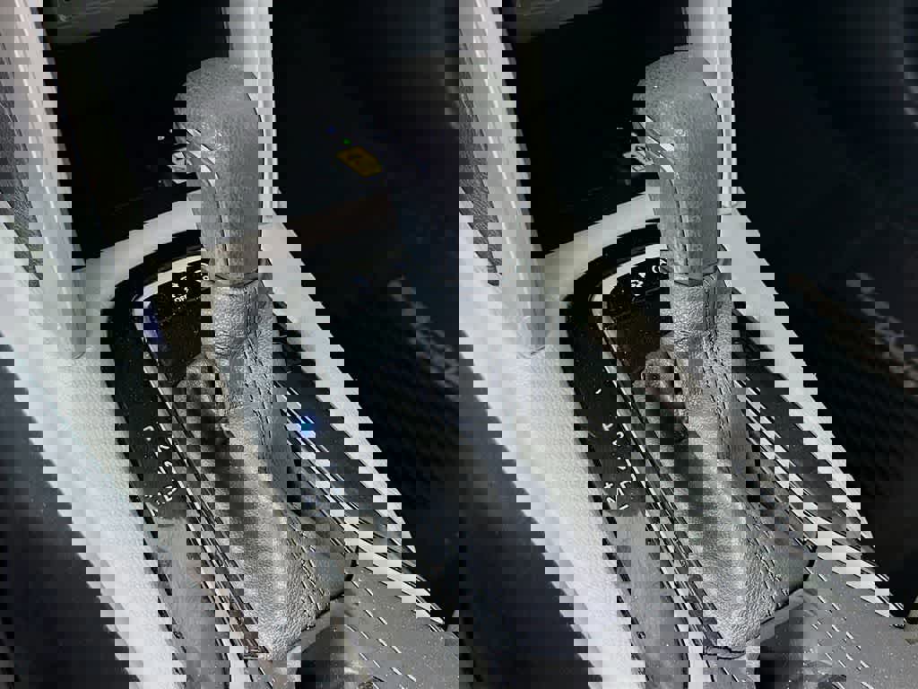 Used 2023 Toyota Corolla Cross LE image 22