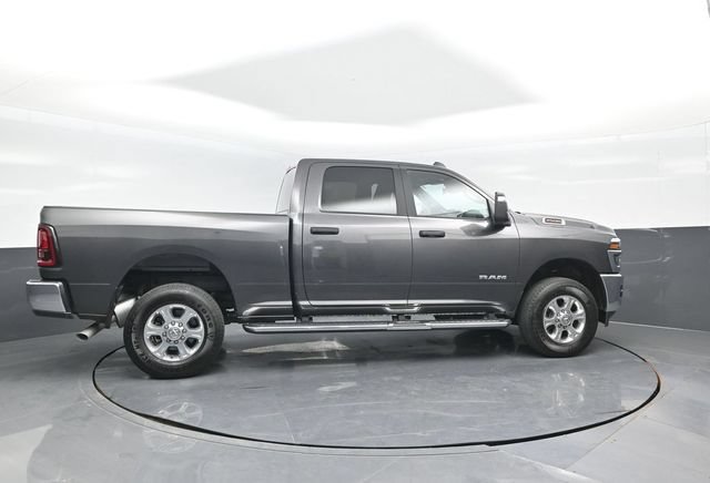 Used 2025 RAM 2500 Big Horn AWD/4WD image 3