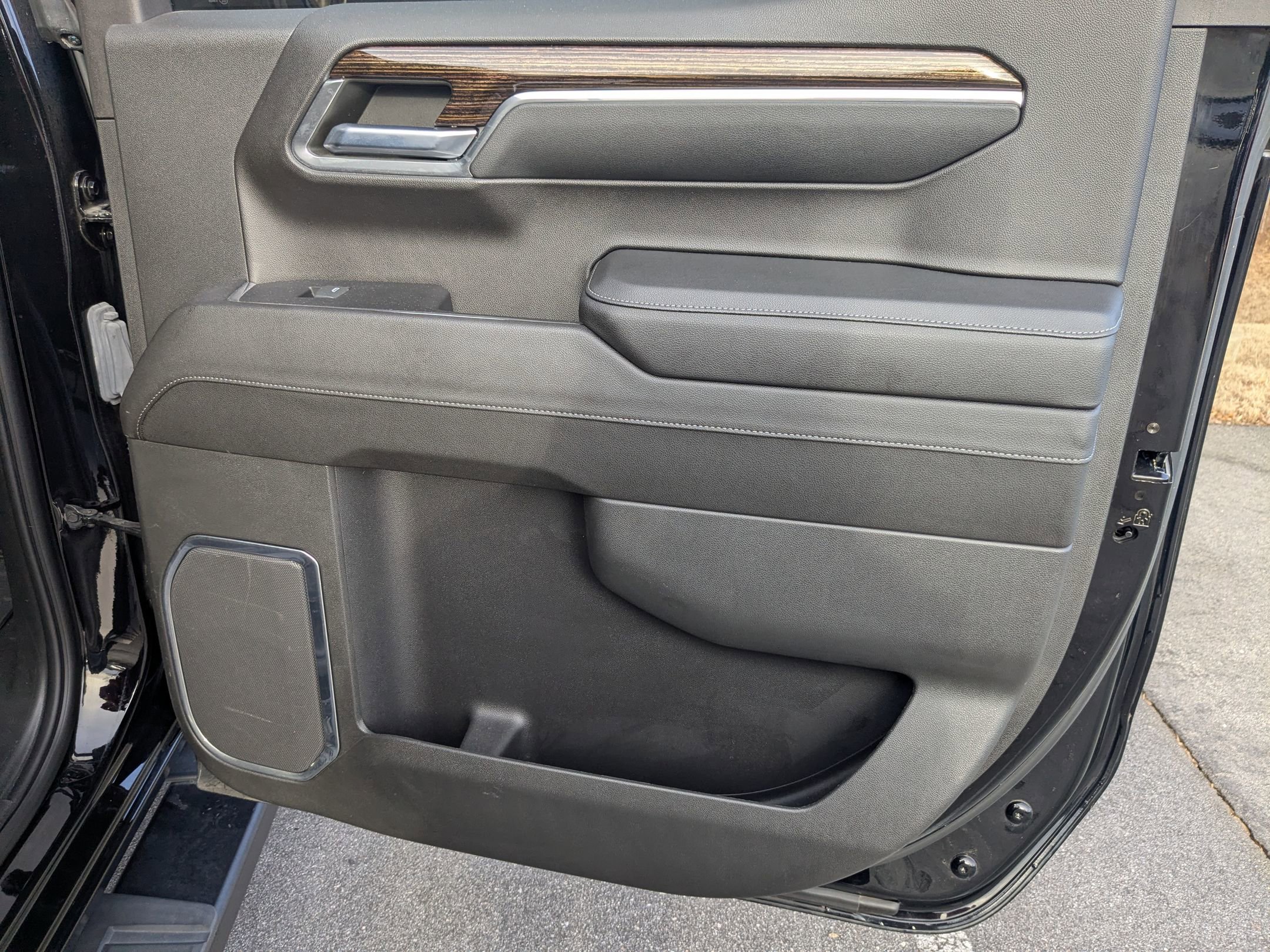 Used 2023 GMC Sierra 1500 Elevation image 31