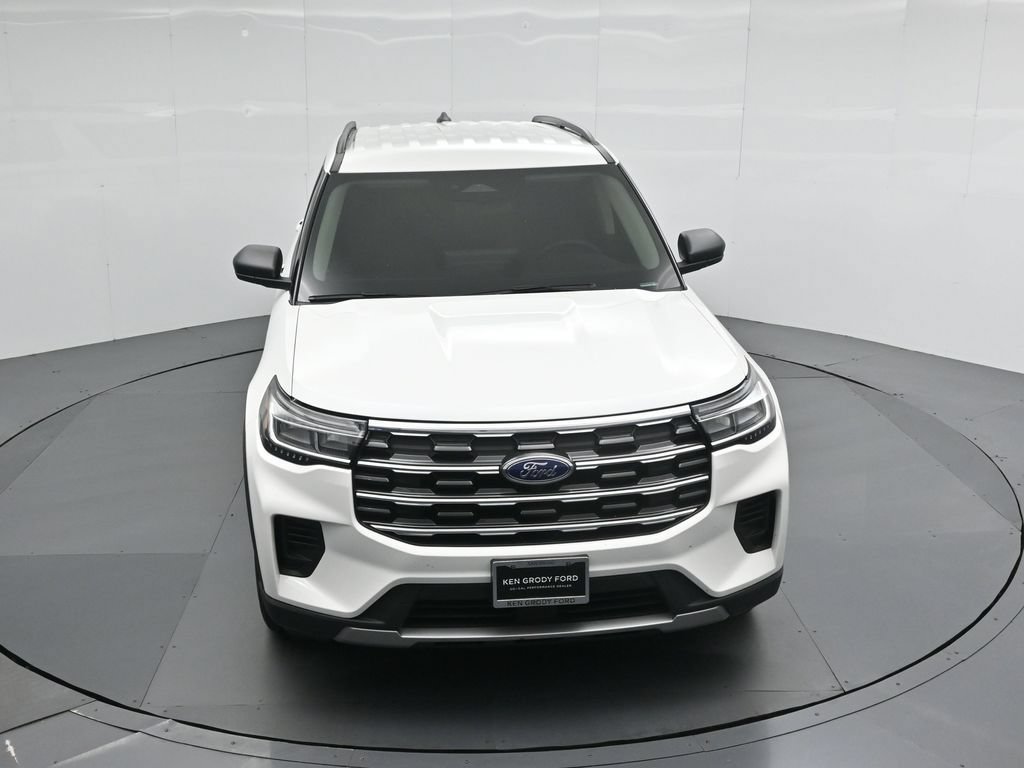 Certified 2025 Ford Explorer Active RWD image 39