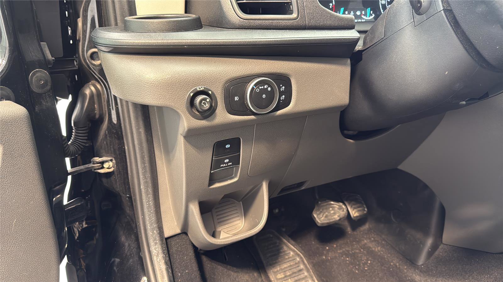 Certified 2023 Ford Transit 350 XLT RWD image 23