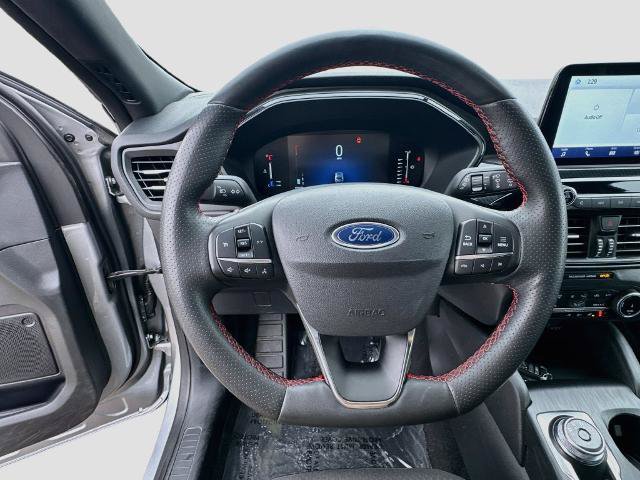 Certified 2024 Ford Escape ST-Line AWD/4WD image 10