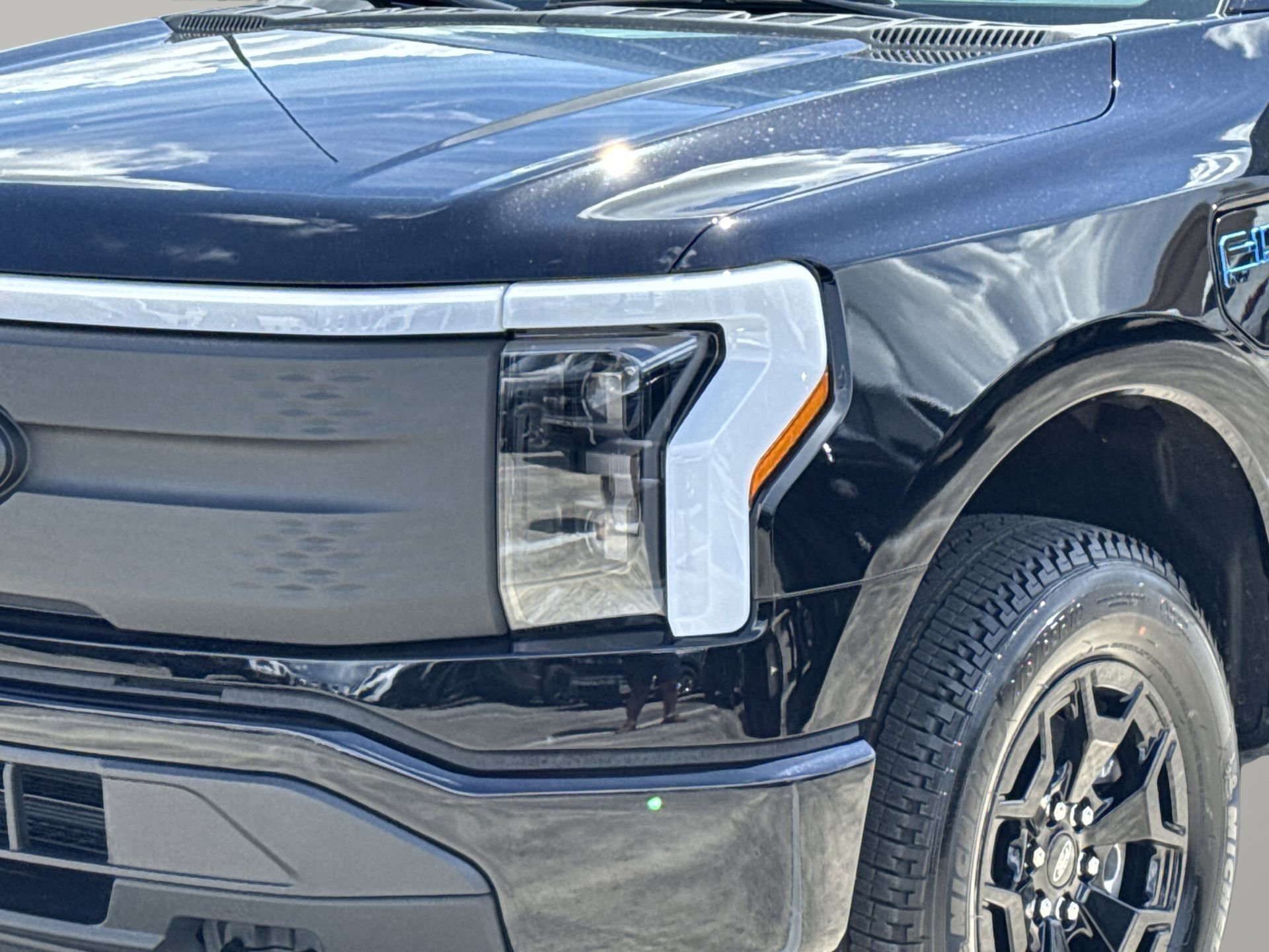 Certified 2025 Ford F150 Lightning XLT image 36