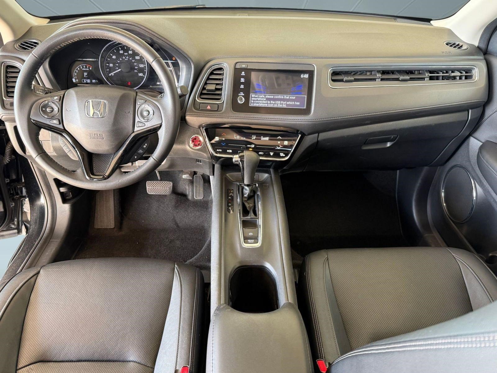 Used 2020 Honda HR-V Touring image 17