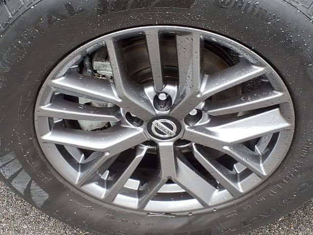 Used 2021 Nissan Rogue S image 16