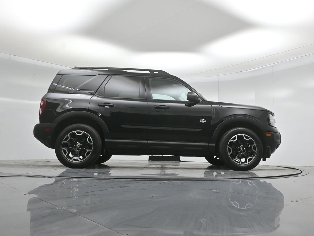 Certified 2025 Ford Bronco Sport Outer Banks w/ Outer Banks Tech Package+ AWD/4WD image 49