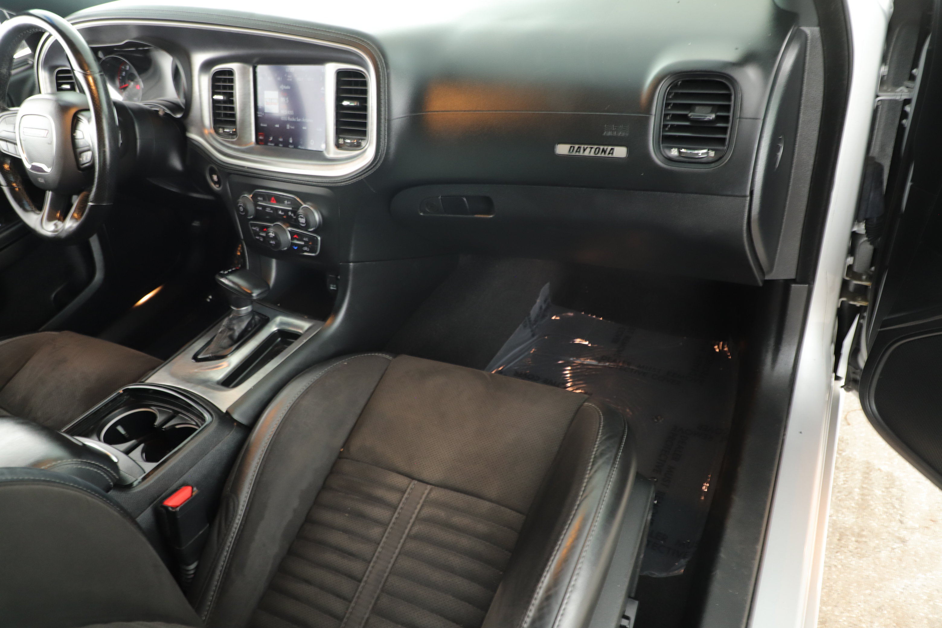 Used 2020 Dodge Charger R/T w/ Daytona Edition Group RWD image 17