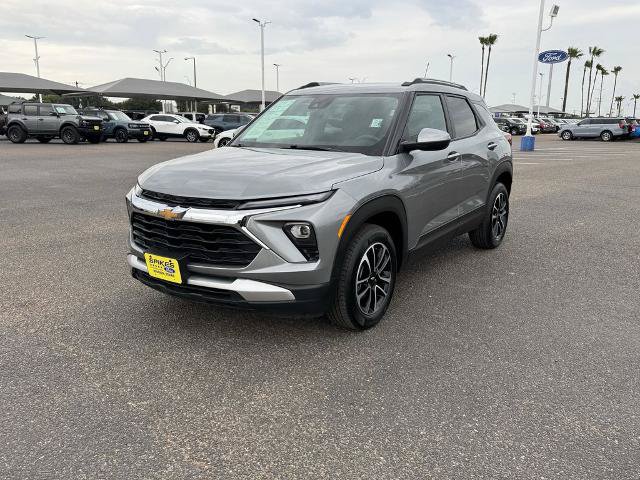 Used 2025 Chevrolet TrailBlazer LT AWD/4WD image 8