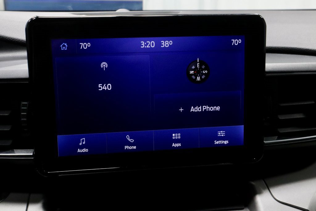 Certified 2022 Ford Explorer XLT w/ Equipment Group 202A image 10