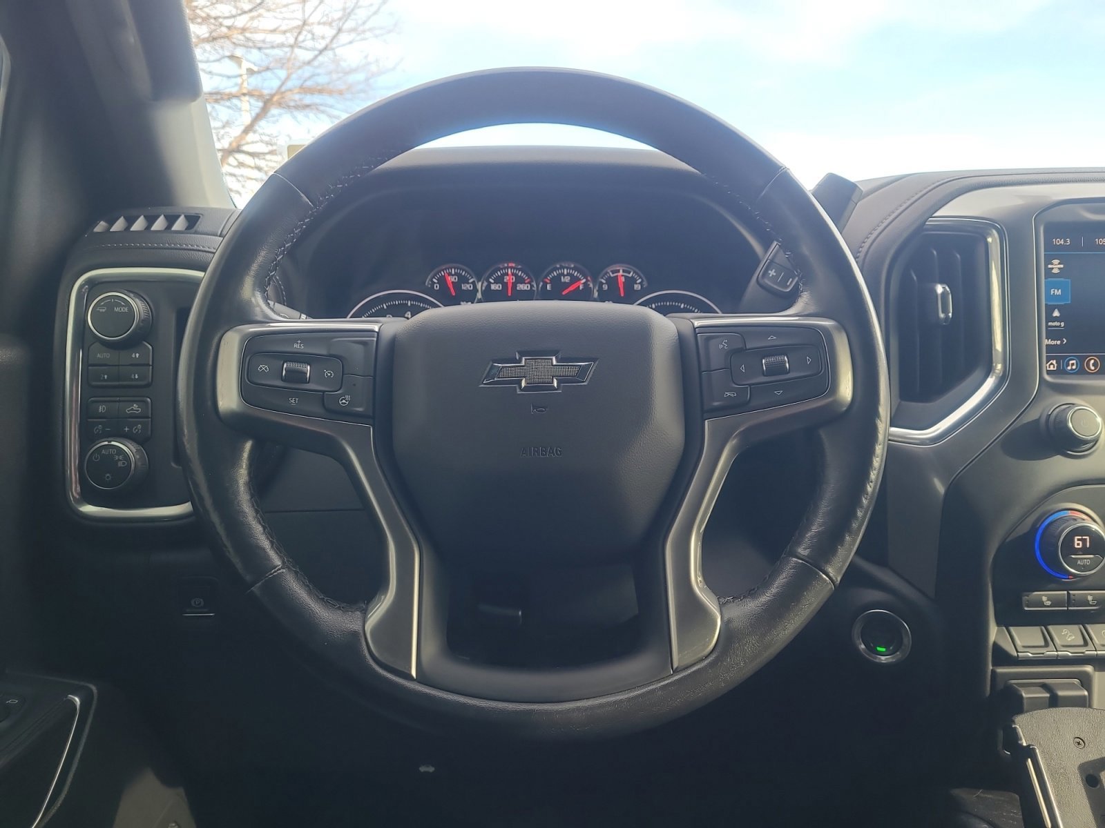 Used 2020 Chevrolet Silverado 1500 LT Trail Boss image 9